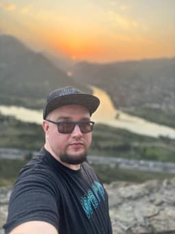Maksim Khalizov Maksim Khalizov